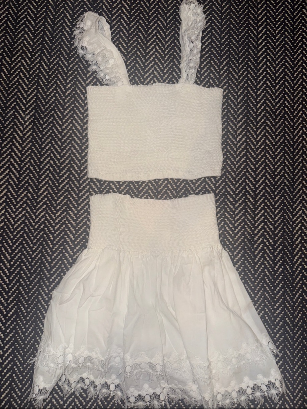 Peixoto White Lace-Trim Girls Matching  Set (runs small but is super stretchy!)